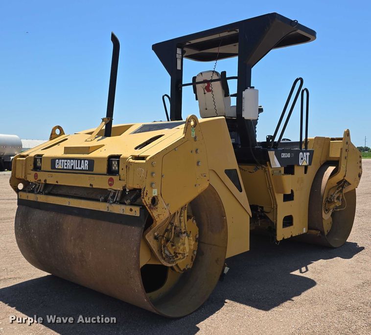 COMPACTADOR 2009 CATERPILLAR CB534DXW