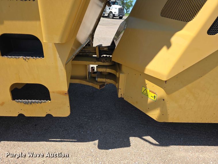 image for item DR3867 2009 Caterpillar CB534D XW double drum vibratory roller