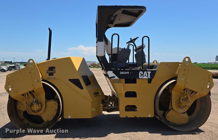 COMPACTADOR 2009 CATERPILLAR CB534DXW