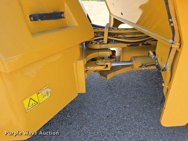 image for item DR3868 2009 Caterpillar CB534D XW double drum vibratory roller