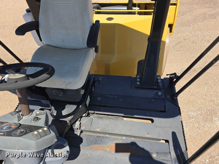 image for item DR3868 2009 Caterpillar CB534D XW double drum vibratory roller