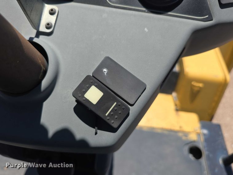 image for item DR3868 2009 Caterpillar CB534D XW double drum vibratory roller