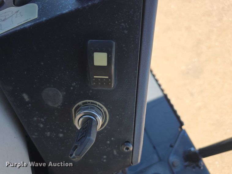 image for item DR3868 2009 Caterpillar CB534D XW double drum vibratory roller