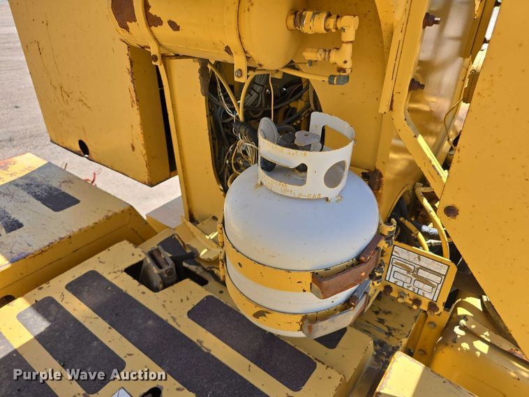 image for item DR3873 1991 Grove RT 528C crane