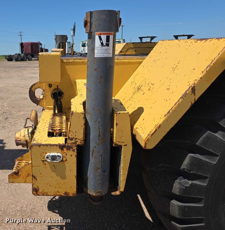 image for item DR3873 1991 Grove RT 528C crane