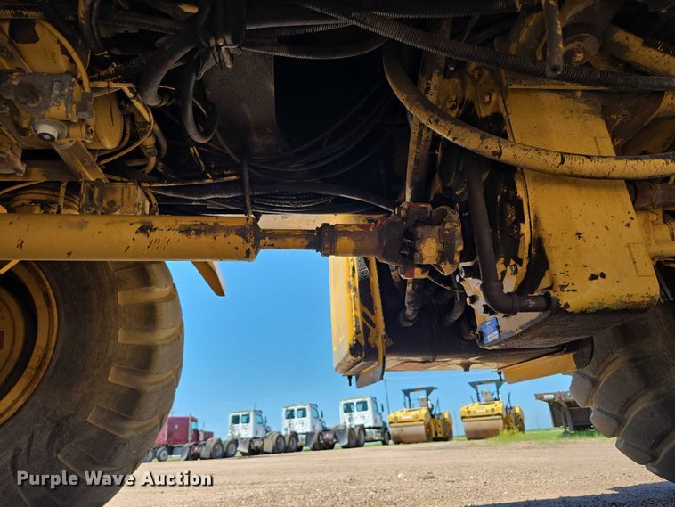 image for item DR3873 1991 Grove RT 528C crane