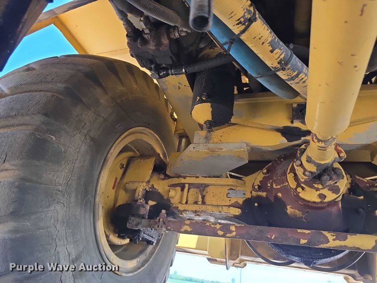 image for item DR3873 1991 Grove RT 528C crane