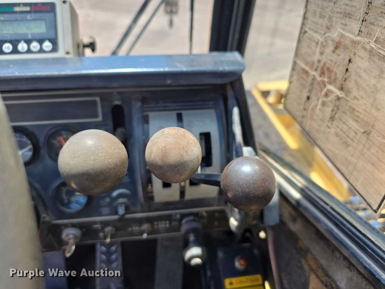 image for item DR3873 1991 Grove RT 528C crane