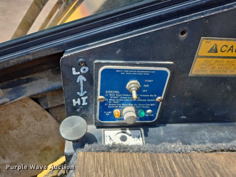 image for item DR3873 1991 Grove RT 528C crane