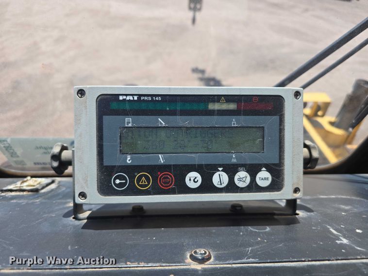 image for item DR3873 1991 Grove RT 528C crane