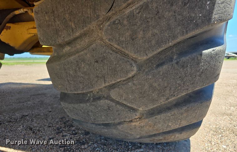 image for item DR3873 1991 Grove RT 528C crane