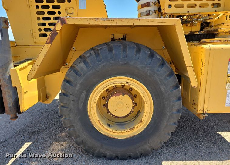 image for item DR3873 1991 Grove RT 528C crane