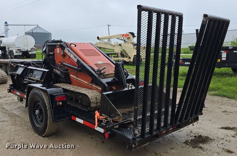 image for item DR3877 2005 Ditch Witch SK500 compact utility loader