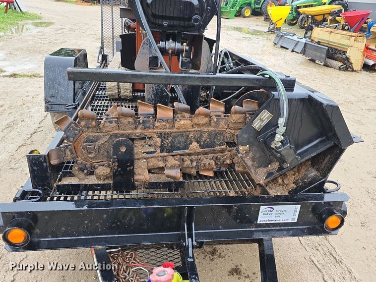 image for item DR3877 2005 Ditch Witch SK500 compact utility loader