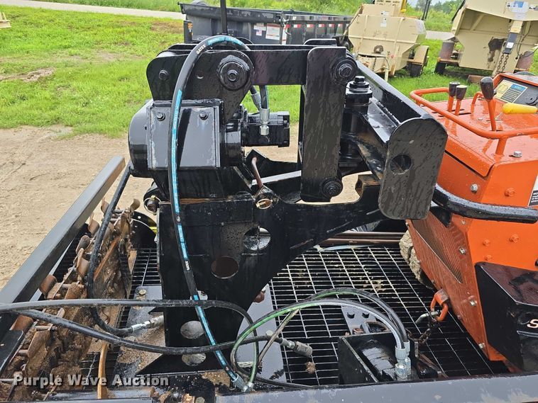 image for item DR3877 2005 Ditch Witch SK500 compact utility loader