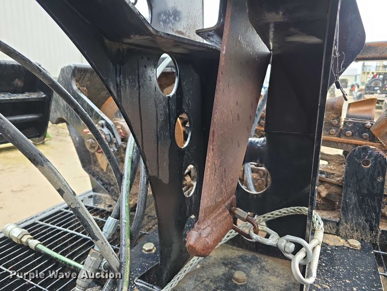 image for item DR3877 2005 Ditch Witch SK500 compact utility loader