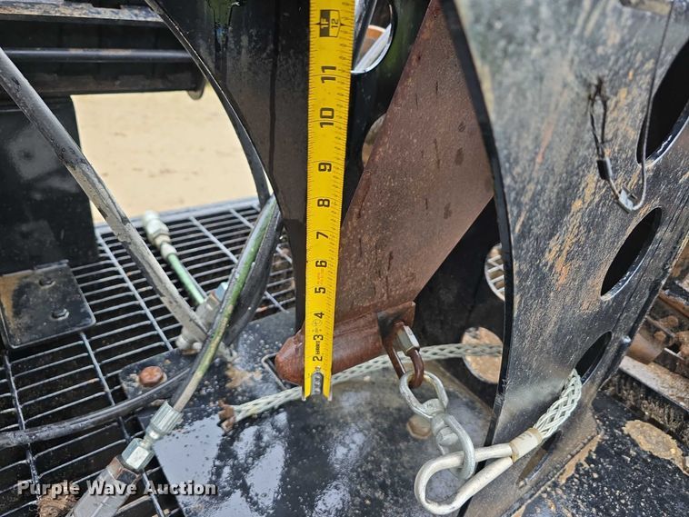 image for item DR3877 2005 Ditch Witch SK500 compact utility loader