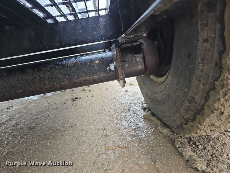 image for item DR3877 2005 Ditch Witch SK500 compact utility loader