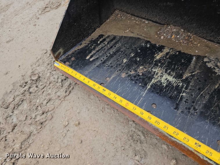 image for item DR3877 2005 Ditch Witch SK500 compact utility loader