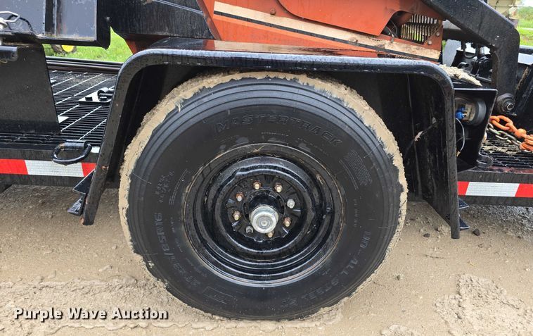 image for item DR3877 2005 Ditch Witch SK500 compact utility loader