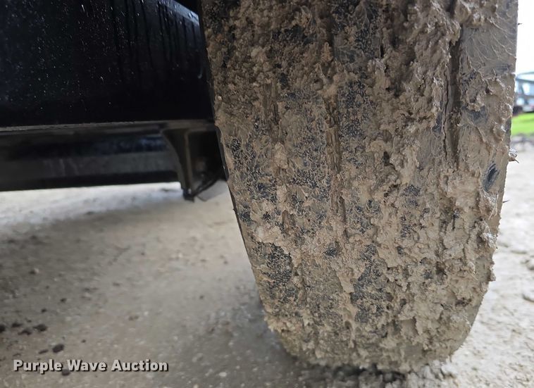 image for item DR3877 2005 Ditch Witch SK500 compact utility loader