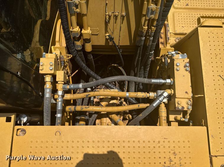 image for item DS3823 2008 Caterpillar 324D L excavator