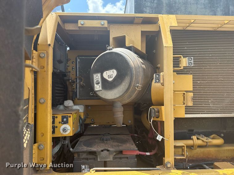 image for item DS3823 2008 Caterpillar 324D L excavator