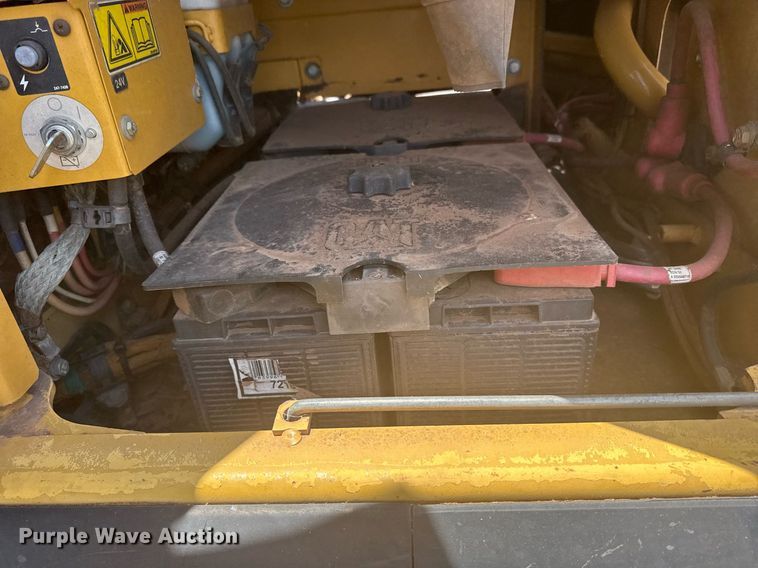 image for item DS3823 2008 Caterpillar 324D L excavator