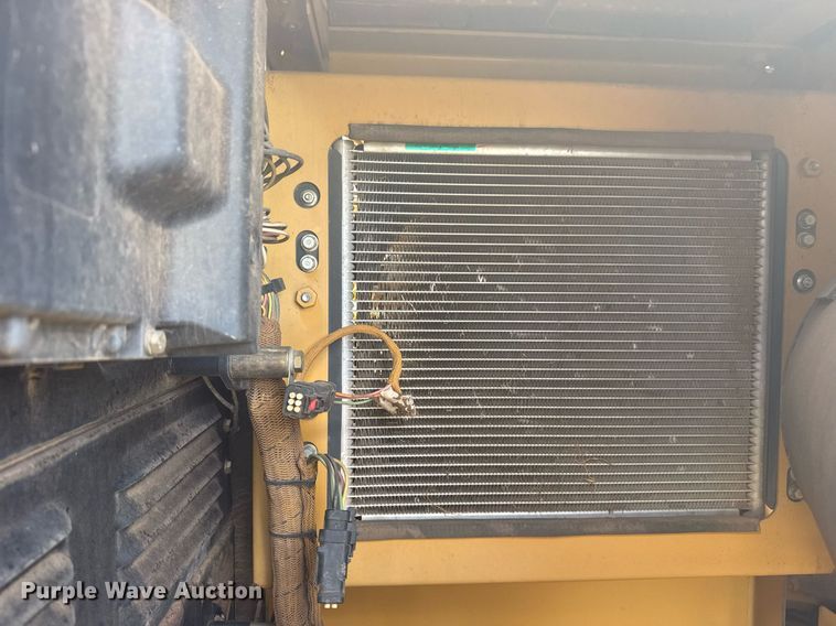 image for item DS3823 2008 Caterpillar 324D L excavator