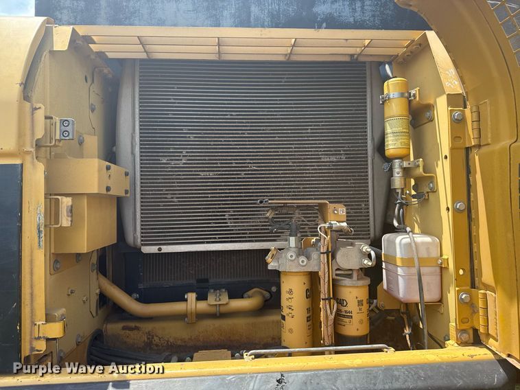 image for item DS3823 2008 Caterpillar 324D L excavator