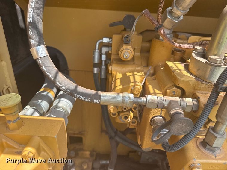 image for item DS3823 2008 Caterpillar 324D L excavator