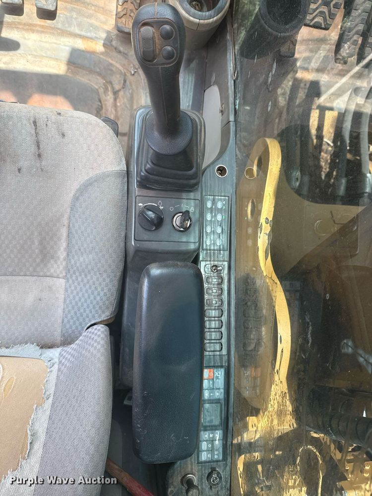 image for item DS3823 2008 Caterpillar 324D L excavator