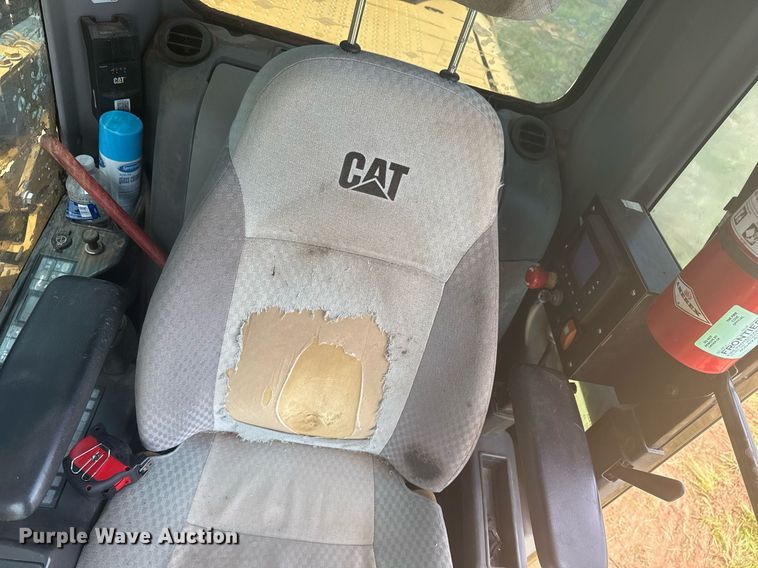 image for item DS3823 2008 Caterpillar 324D L excavator