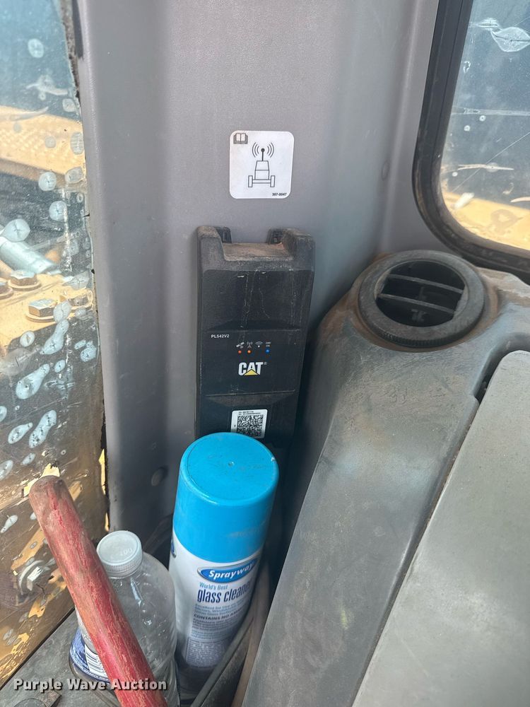 image for item DS3823 2008 Caterpillar 324D L excavator