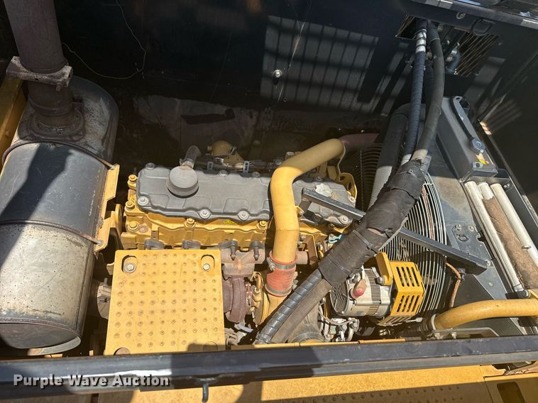 image for item DS3823 2008 Caterpillar 324D L excavator