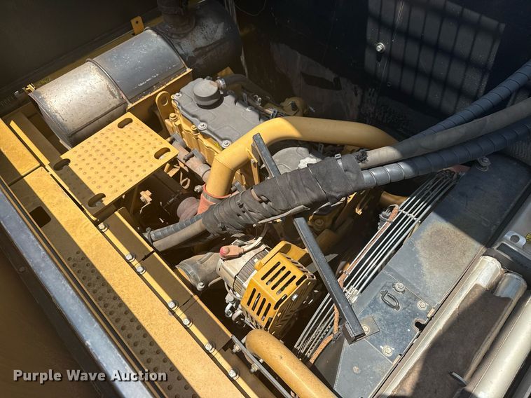 image for item DS3823 2008 Caterpillar 324D L excavator