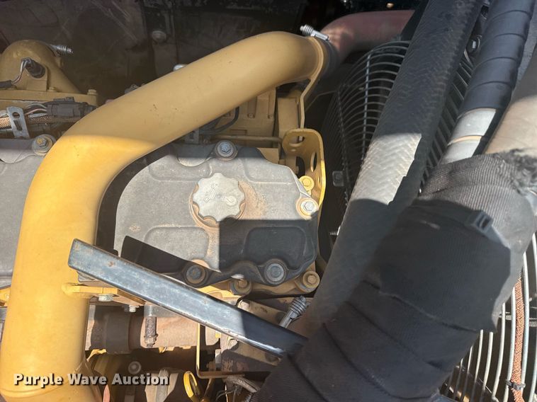 image for item DS3823 2008 Caterpillar 324D L excavator