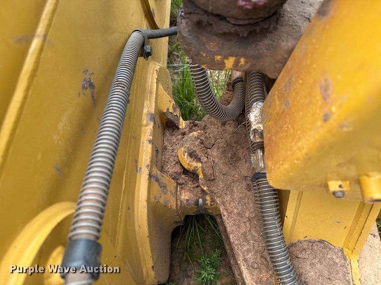 image for item DS3825 2019 Caterpillar D5K2 LGP dozer