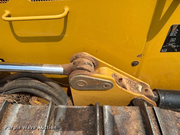 image for item DS3825 2019 Caterpillar D5K2 LGP dozer