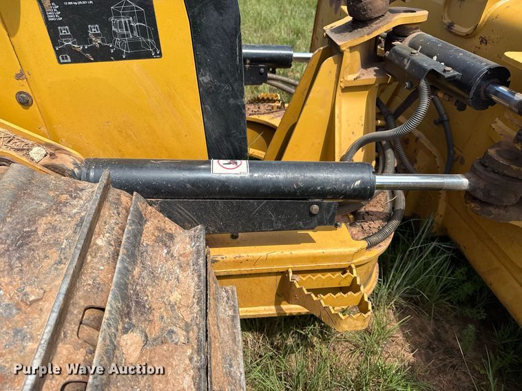 image for item DS3825 2019 Caterpillar D5K2 LGP dozer