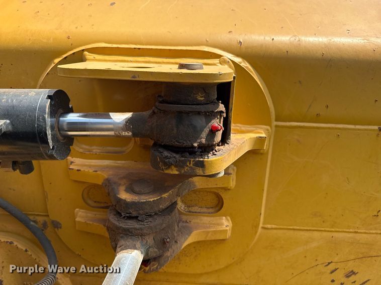 image for item DS3825 2019 Caterpillar D5K2 LGP dozer