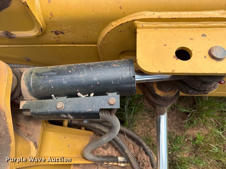 image for item DS3825 2019 Caterpillar D5K2 LGP dozer