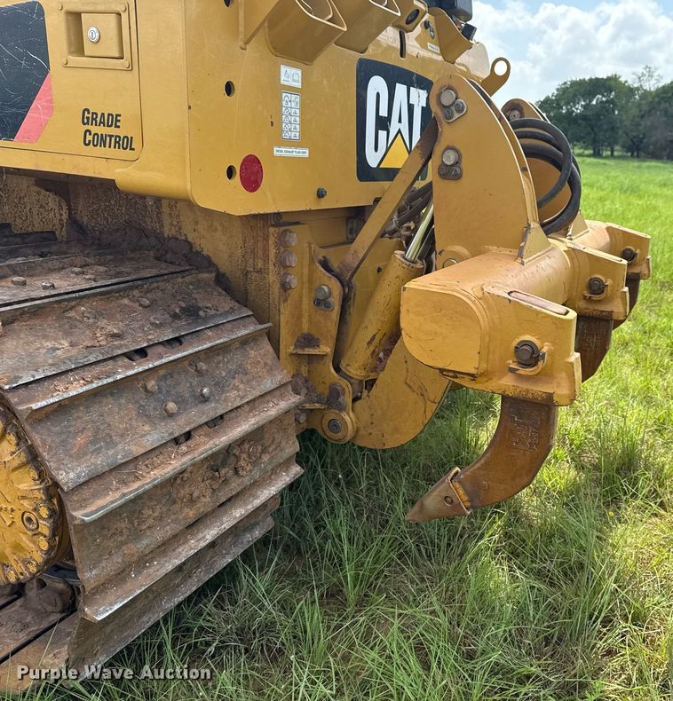 image for item DS3825 2019 Caterpillar D5K2 LGP dozer