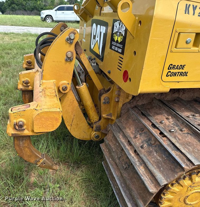 image for item DS3825 2019 Caterpillar D5K2 LGP dozer