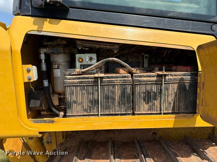 image for item DS3825 2019 Caterpillar D5K2 LGP dozer