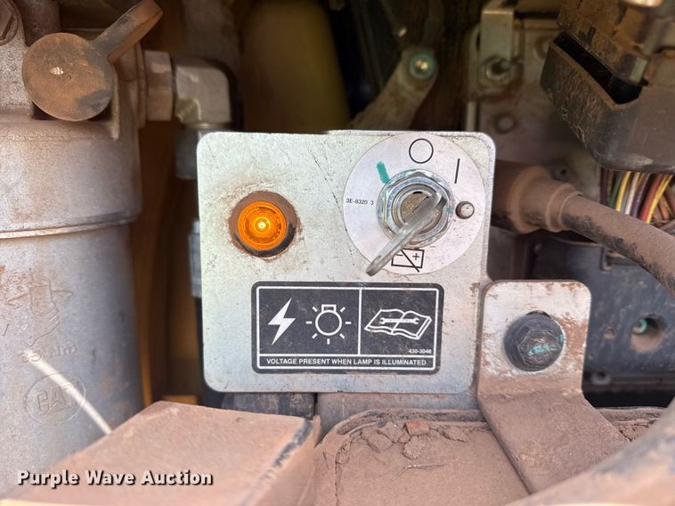 image for item DS3825 2019 Caterpillar D5K2 LGP dozer