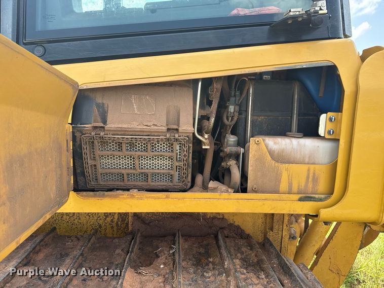 image for item DS3825 2019 Caterpillar D5K2 LGP dozer