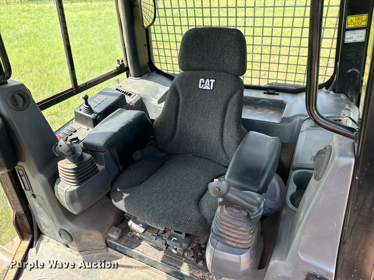 image for item DS3825 2019 Caterpillar D5K2 LGP dozer