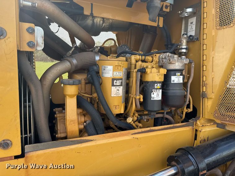 image for item DS3825 2019 Caterpillar D5K2 LGP dozer