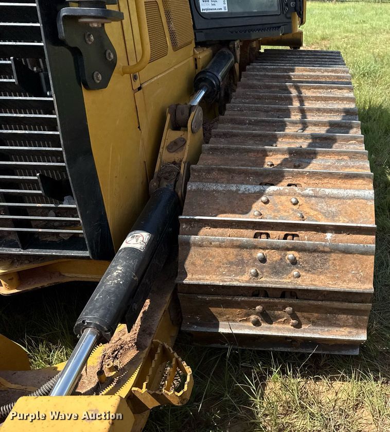 image for item DS3825 2019 Caterpillar D5K2 LGP dozer